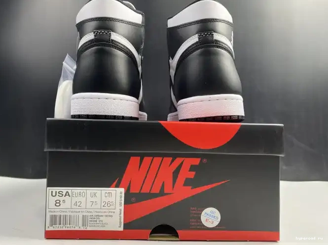 555088-010 Jordan (2014) Black 1 Retro Air White 0417